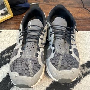 On Running Women's Black and Gray Athletic Shoes
